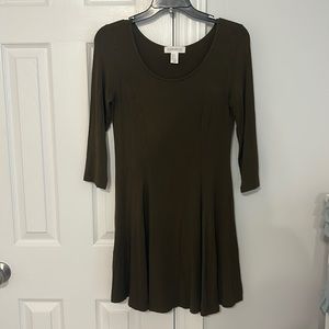 Olive green forever 21 flowy dress medium